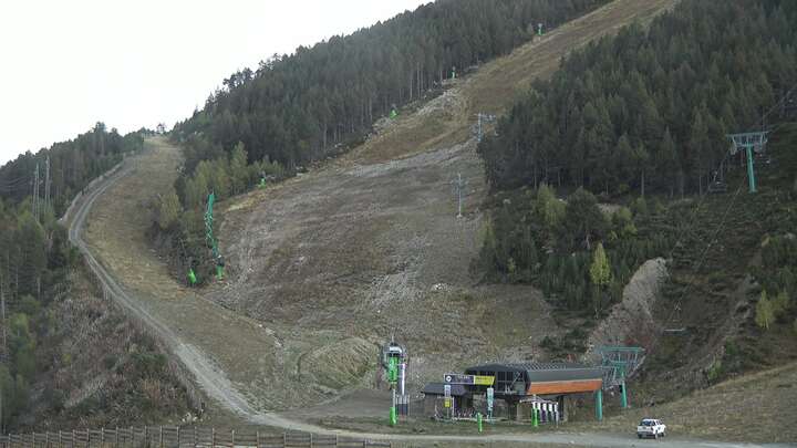 Soldeu (Grandvalira) Estadi Creand snow cam captured at 20 September 2026 at 7:56 pm GMT+2