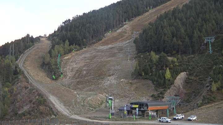 Soldeu (Grandvalira) Estadi Creand snow cam captured at 24 September 2026 at 8:01 pm GMT+2