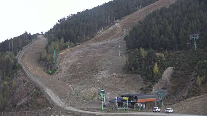 Soldeu (Grandvalira) Estadi Creand snow cam captured at 26 September 2026 at 8:02 pm GMT+2