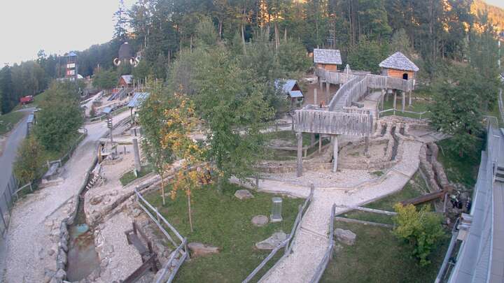Dolní Morava Mamutíkovy zážitkové parky snow cam captured at 15 September 2026 at 6:37 pm GMT+2