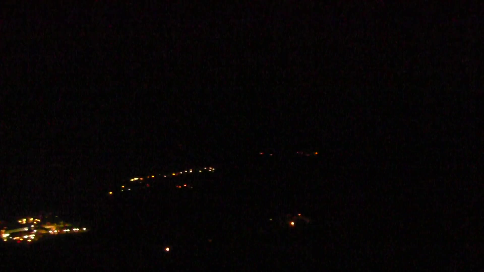 Lipno Lipensko snow cam captured at 3 October 2026 at 11:49 pm GMT+2