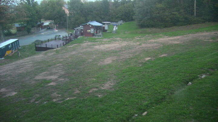 Monínec Zahrádky snow cam captured at 17 September 2026 at 10:07 pm GMT+2