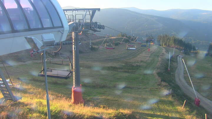 Spindlermühle Hromovka snow cam captured at 15 September 2026 at 6:27 pm GMT+2