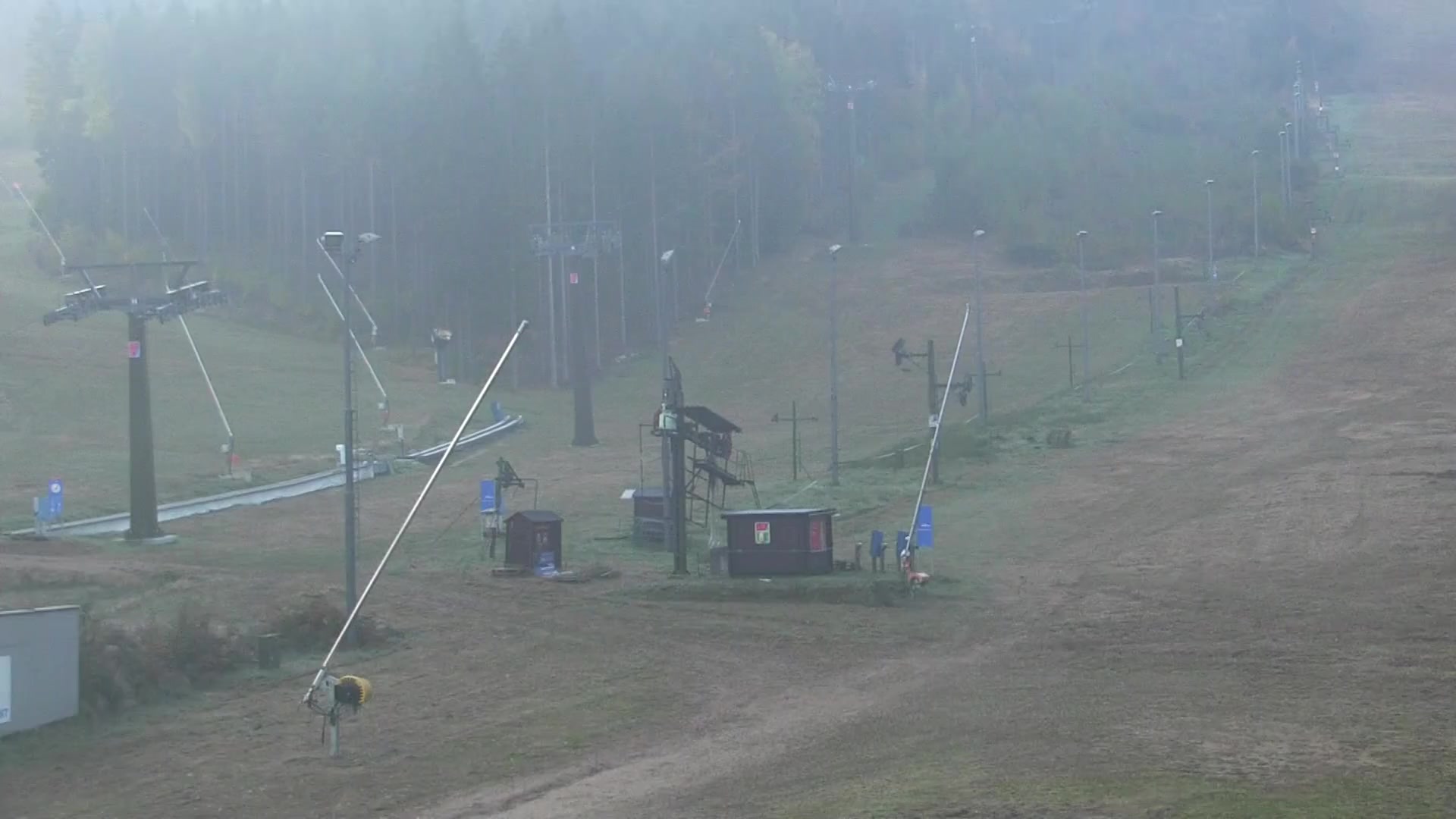 Tanvaldský Špičák Tanvaldský Špičák II snow cam captured at 6 October 2026 at 8:12 am GMT+2
