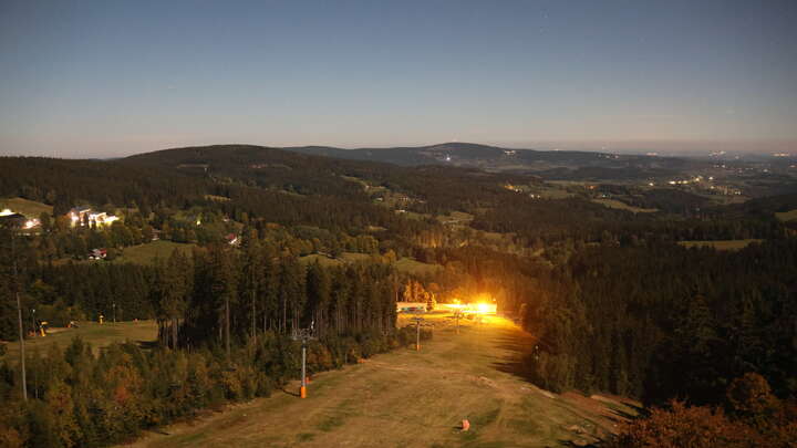 Zadov Zadov snow cam captured at 27 September 2026 at 11:50 pm GMT+2