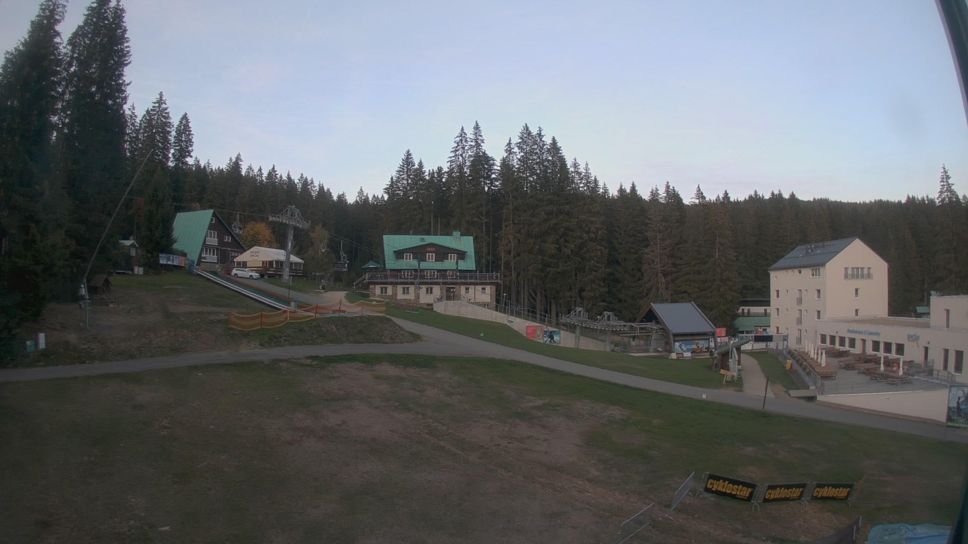 Železná Ruda Špičák snow cam captured at 4 October 2026 at 6:35 pm GMT+2