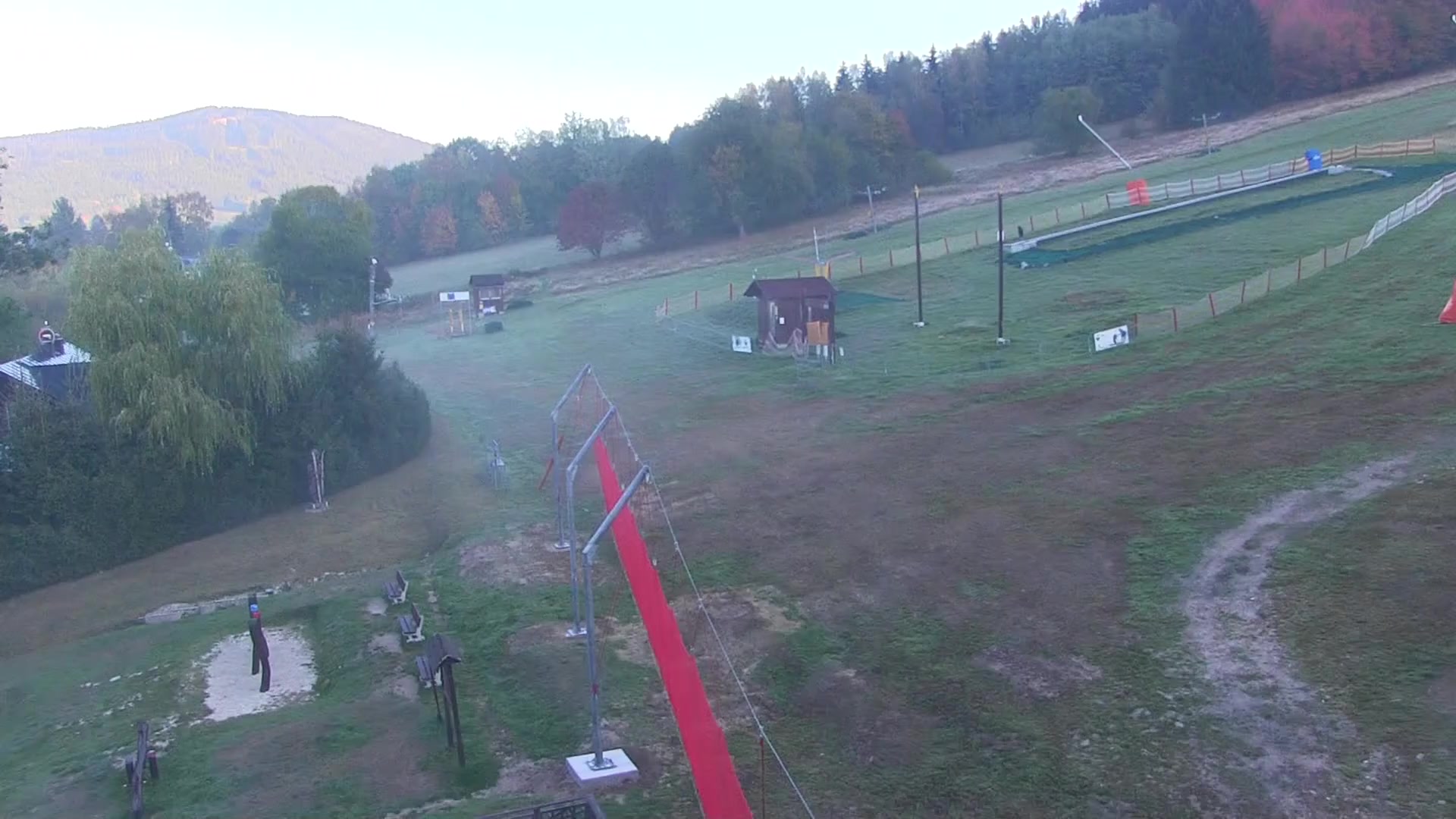 Železná Ruda Nad nádražím snow cam captured at 6 October 2026 at 8:22 am GMT+2