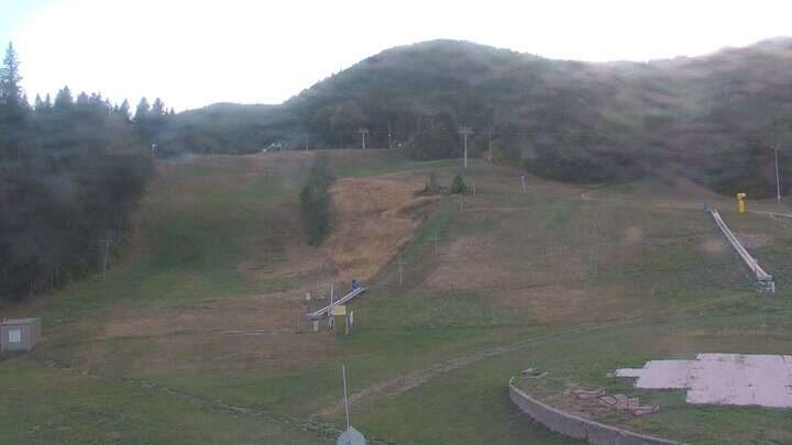 Banská Bystrica (Ski Králiky) Ski Králiky snow cam captured at 18 September 2026 at 6:42 pm GMT+2