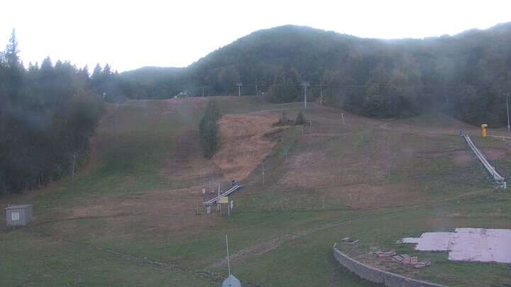 Banská Bystrica (Ski Králiky) Ski Králiky snow cam captured at 27 September 2026 at 6:44 pm GMT+2