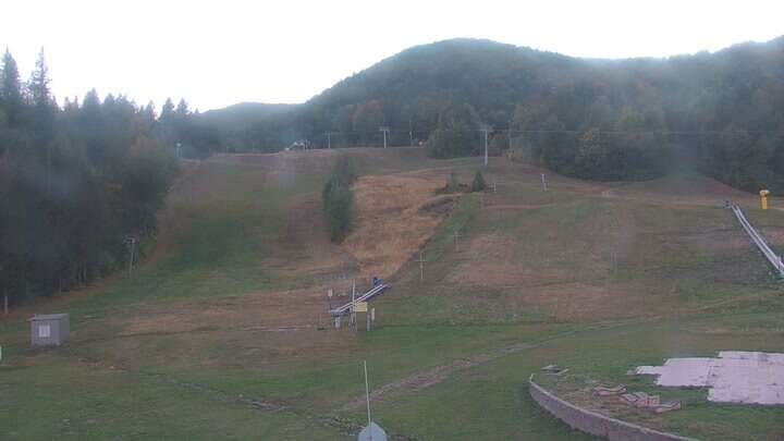Banská Bystrica (Ski Králiky) Ski Králiky snow cam captured at 28 September 2026 at 6:46 pm GMT+2