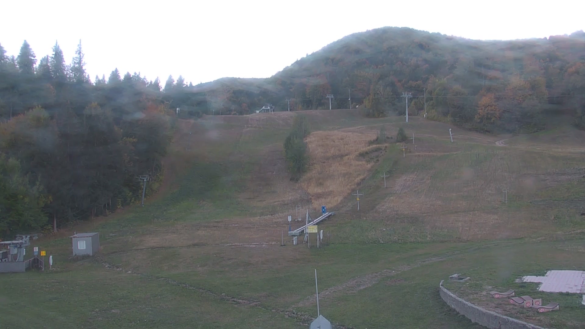 Banská Bystrica (Ski Králiky) Ski Králiky snow cam captured at 3 October 2026 at 5:54 pm GMT+2