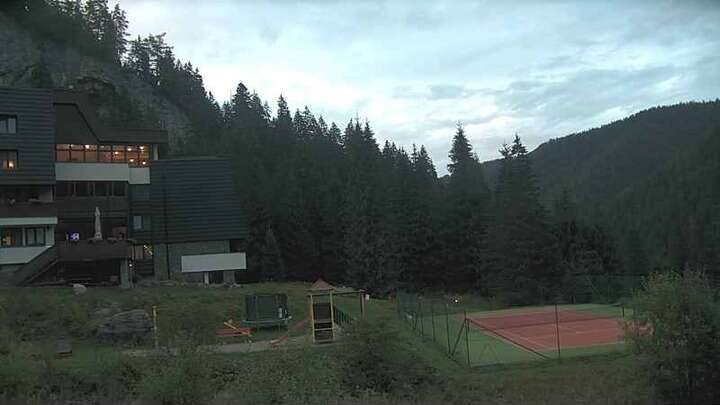Demänovská Dolina (Jasná North) Jasná - Repiská snow cam captured at 17 September 2026 at 10:04 pm GMT+2