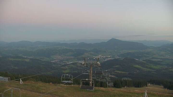 Dolný Kubín (Kubínska hoľa - Berg) Kubínska hoľa - vrch snow cam captured at 27 September 2026 at 7:01 pm GMT+2