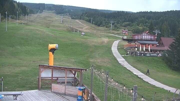 Dolný Kubín (Kubínska hoľa - Berg) Kubínska hoľa II snow cam captured at 14 September 2026 at 6:53 pm GMT+2