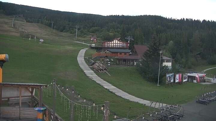Dolný Kubín (Kubínska hoľa - Berg) Kubínska hoľa II snow cam captured at 23 September 2026 at 6:47 pm GMT+2