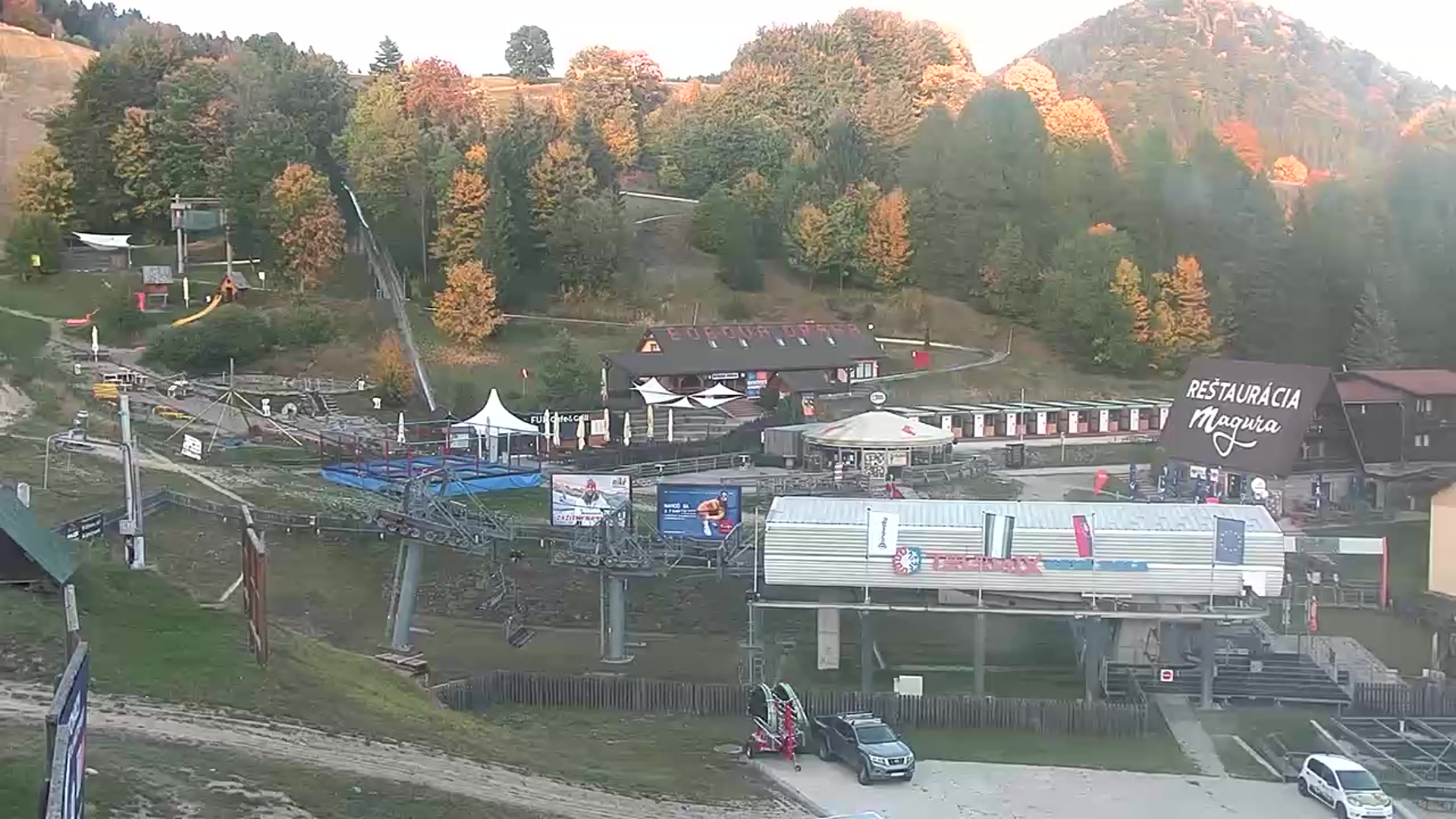 Donovaly (Záhradište) Donovaly - Nová hoľa snow cam captured at 4 October 2026 at 5:59 pm GMT+2