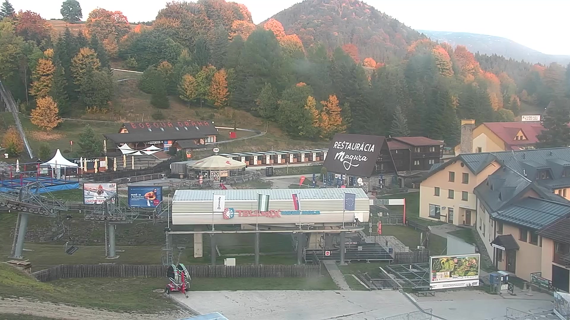 Donovaly (Záhradište) Donovaly - Nová hoľa snow cam captured at 5 October 2026 at 6:05 pm GMT+2