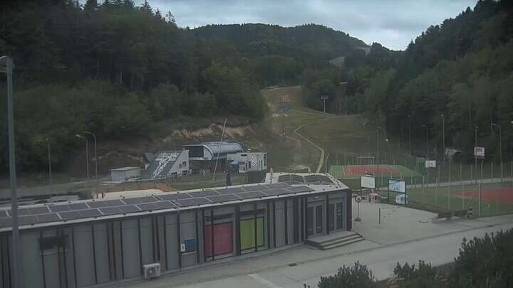 Hodruša Hámre Salamandra Resort snow cam captured at 17 September 2026 at 10:21 pm GMT+2
