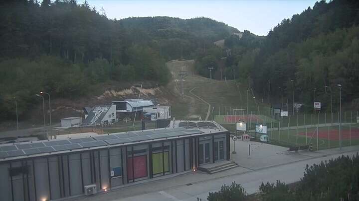 Hodruša Hámre Salamandra Resort snow cam captured at 25 September 2026 at 6:47 pm GMT+2