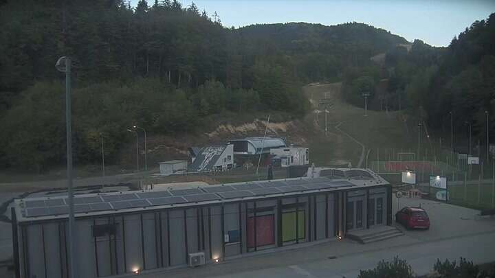 Hodruša Hámre Salamandra Resort snow cam captured at 27 September 2026 at 6:50 pm GMT+2