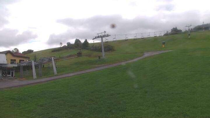 Krušetnica (Ski Krušetnica) Ski Krušetnica snow cam captured at 17 September 2026 at 10:06 pm GMT+2
