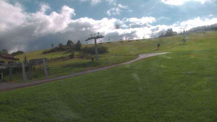 Krušetnica (Ski Krušetnica) Ski Krušetnica snow cam captured at 23 September 2026 at 10:03 am GMT+2
