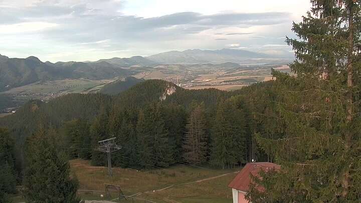 Ružomberok (Malinô Brdo) Malinô brdo snow cam captured at 20 September 2026 at 6:03 pm GMT+2
