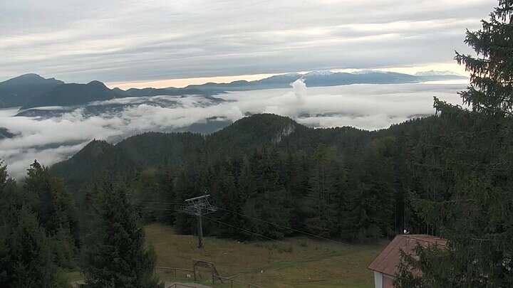 Ružomberok (Malinô Brdo) Malinô brdo snow cam captured at 24 September 2026 at 8:02 am GMT+2
