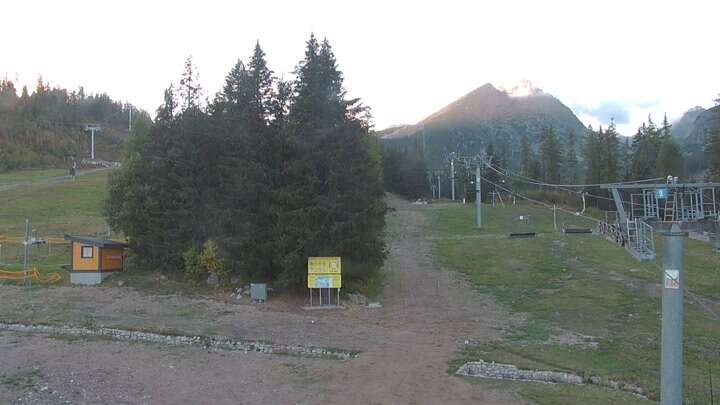 Štrbské Pleso (Interski) Štrbské Pleso - Interski snow cam captured at 15 September 2026 at 6:30 pm GMT+2