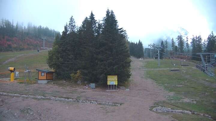 Štrbské Pleso (Interski) Štrbské Pleso - Interski snow cam captured at 24 September 2026 at 6:43 pm GMT+2