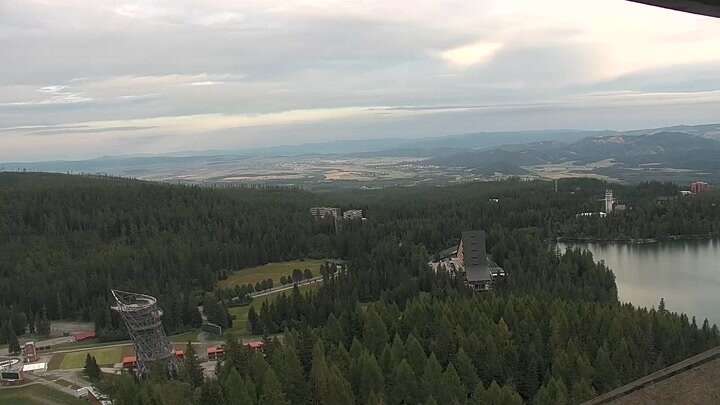 Štrbské Pleso (Interski) Mostíky snow cam captured at 13 September 2026 at 6:43 pm GMT+2