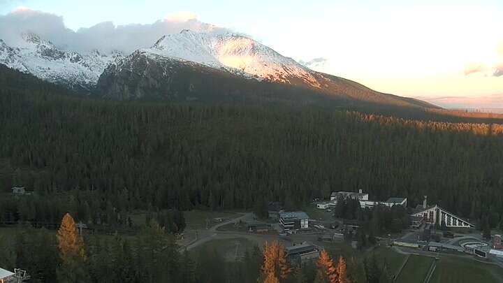 Štrbské Pleso (Interski) Mostíky snow cam captured at 23 September 2026 at 6:39 pm GMT+2