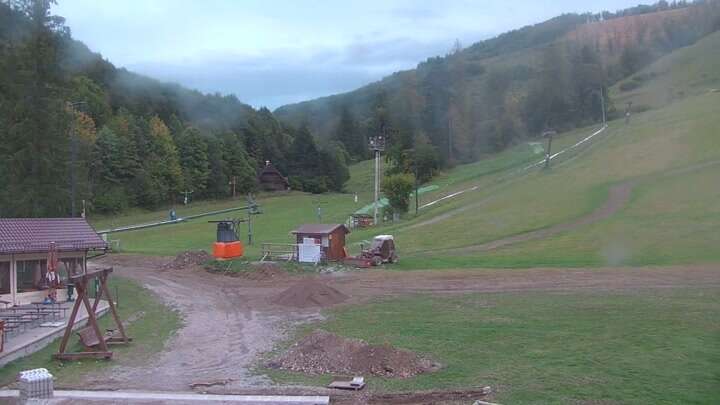 Terchová (Vrátna Malá Fatra) Vrátna snow cam captured at 17 September 2026 at 10:14 pm GMT+2