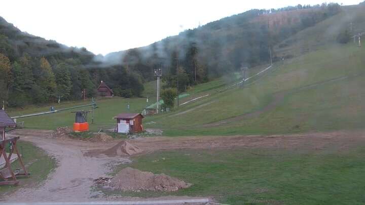 Terchová (Vrátna Malá Fatra) Vrátna snow cam captured at 18 September 2026 at 6:46 pm GMT+2