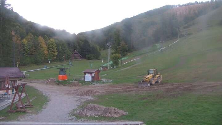 Terchová (Vrátna Malá Fatra) Vrátna snow cam captured at 28 September 2026 at 6:37 pm GMT+2