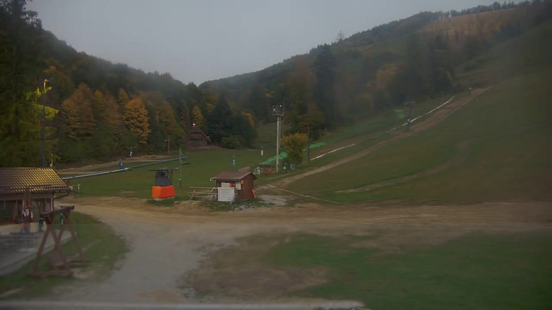 Terchová (Vrátna Malá Fatra) Vrátna snow cam captured at 5 October 2026 at 6:41 pm GMT+2