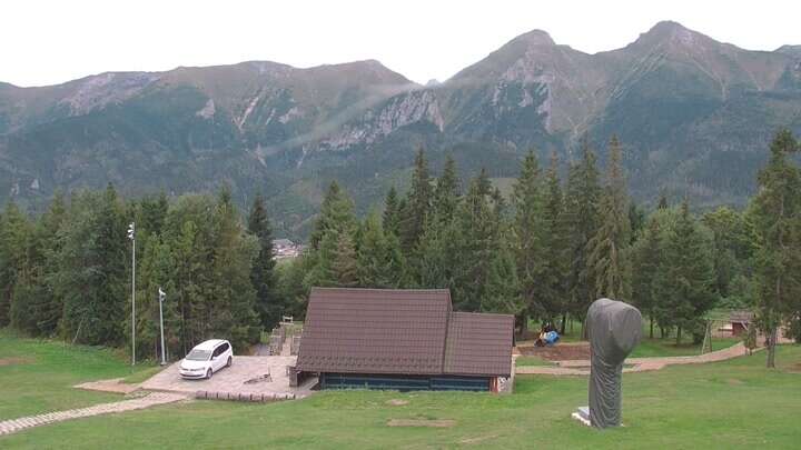 Ždiar Strachan Ski Centrum snow cam captured at 13 September 2026 at 6:44 pm GMT+2