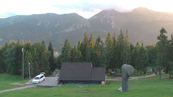 Ždiar Strachan Ski Centrum snow cam captured at 15 September 2026 at 6:30 pm GMT+2
