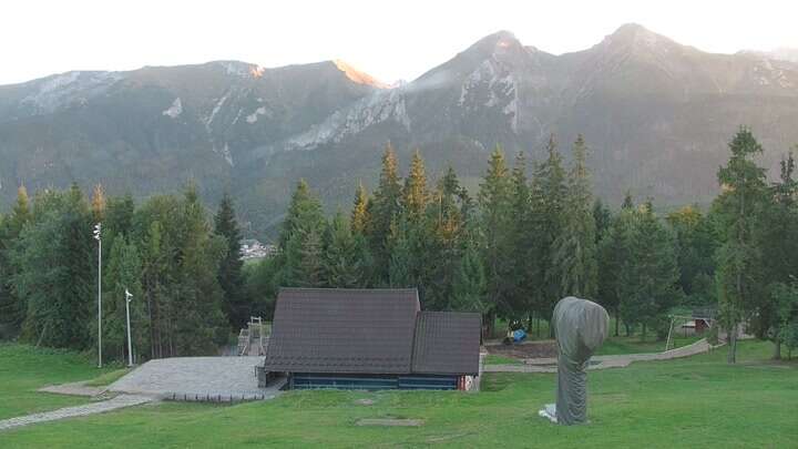 Ždiar Strachan Ski Centrum snow cam captured at 19 September 2026 at 6:40 pm GMT+2