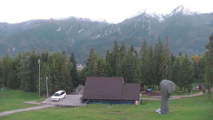 Ždiar Strachan Ski Centrum snow cam captured at 27 September 2026 at 6:30 pm GMT+2