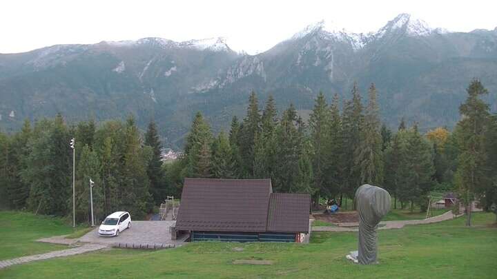 Ždiar Strachan Ski Centrum snow cam captured at 28 September 2026 at 6:37 pm GMT+2