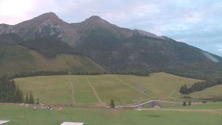 Ždiar Skicentrum Strednica snow cam captured at 13 September 2026 at 7:00 pm GMT+2
