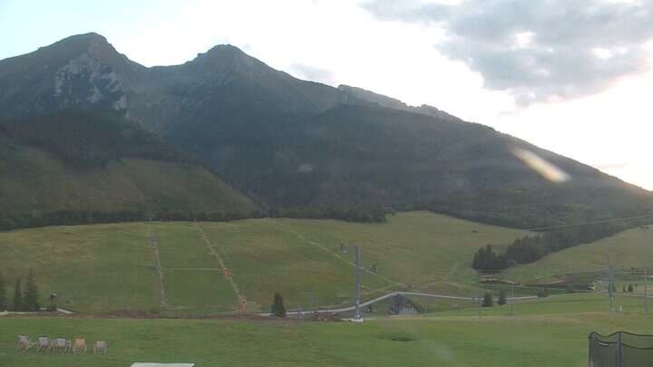 Ždiar Skicentrum Strednica snow cam captured at 18 September 2026 at 6:48 pm GMT+2