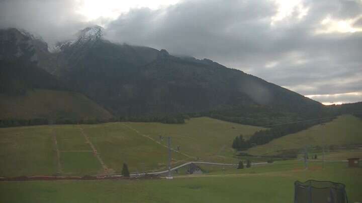 Ždiar Skicentrum Strednica snow cam captured at 26 September 2026 at 6:49 pm GMT+2