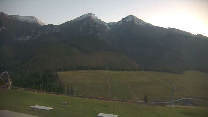 Ždiar Skicentrum Strednica snow cam captured at 28 September 2026 at 6:53 pm GMT+2