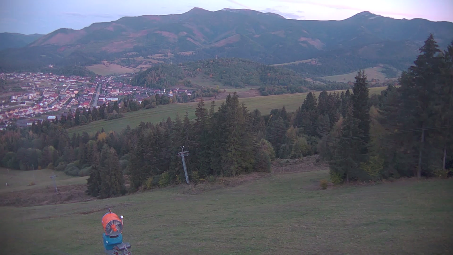 Zuberec (Roháče-Spálená) Janovky snow cam captured at 4 October 2026 at 6:29 pm GMT+2