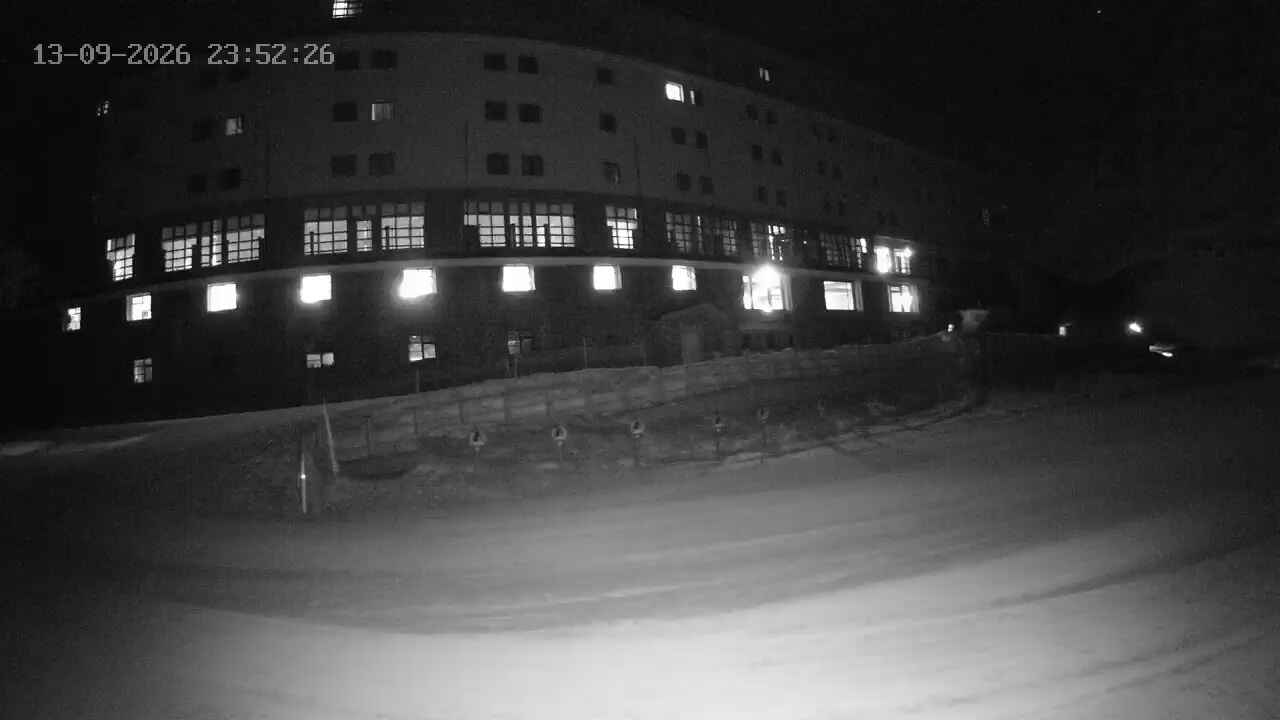 Portillo Ski School snow cam captured at 13 September 2026 at 11:53 pm GMT-3
