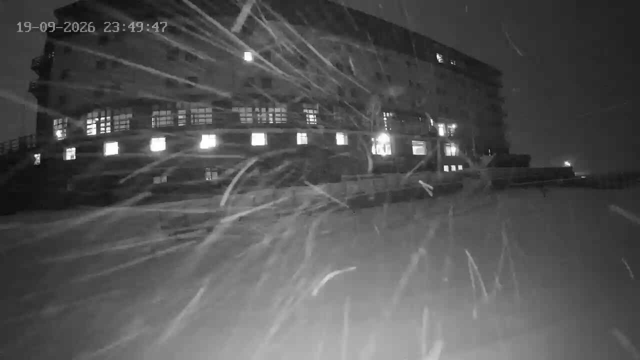 Portillo Ski School snow cam captured at 19 September 2026 at 11:49 pm GMT-3