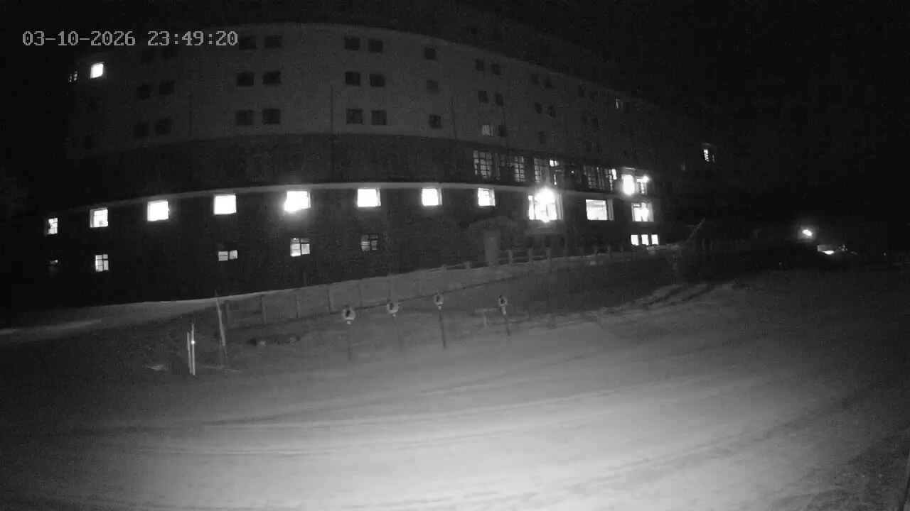 Portillo Ski School snow cam captured at 3 October 2026 at 11:50 pm GMT-3