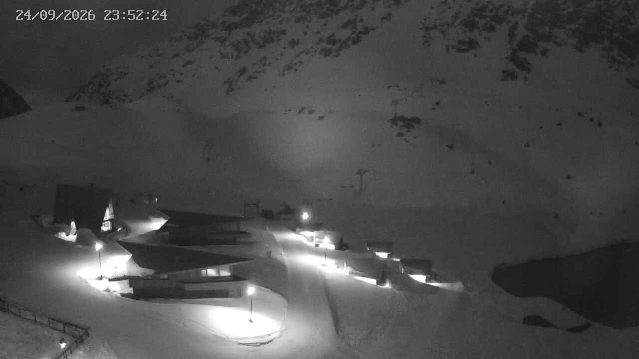 Portillo Roca Jack snow cam captured at 24 September 2026 at 11:53 pm GMT-3